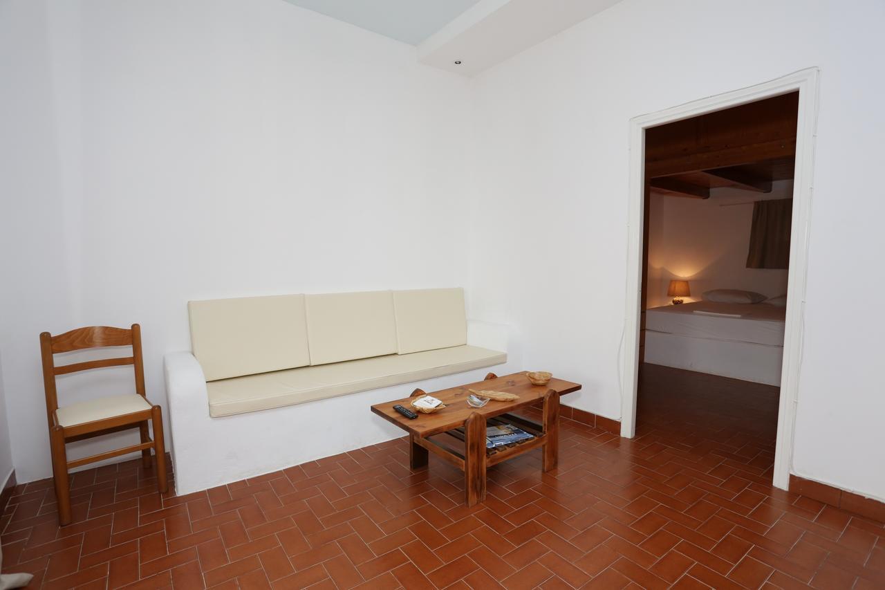 Artemis Suites Romanos  Eksteriør bilde