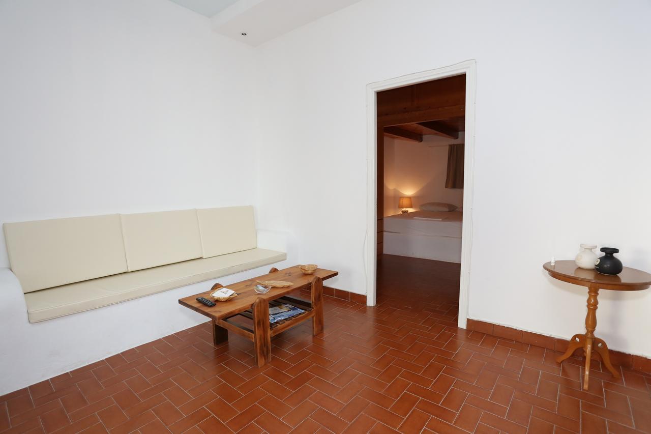 Artemis Suites Romanos  Eksteriør bilde