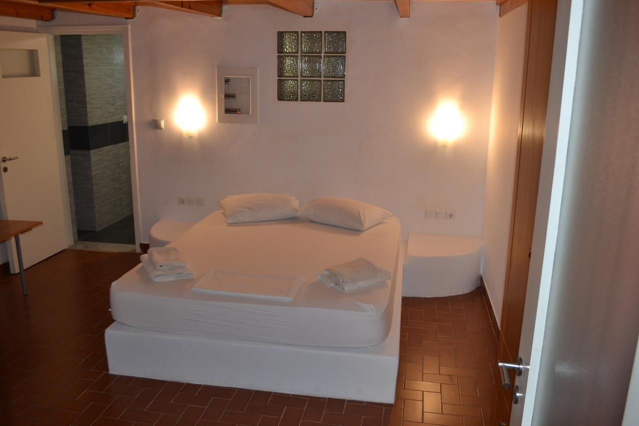 Artemis Suites Romanos  Eksteriør bilde