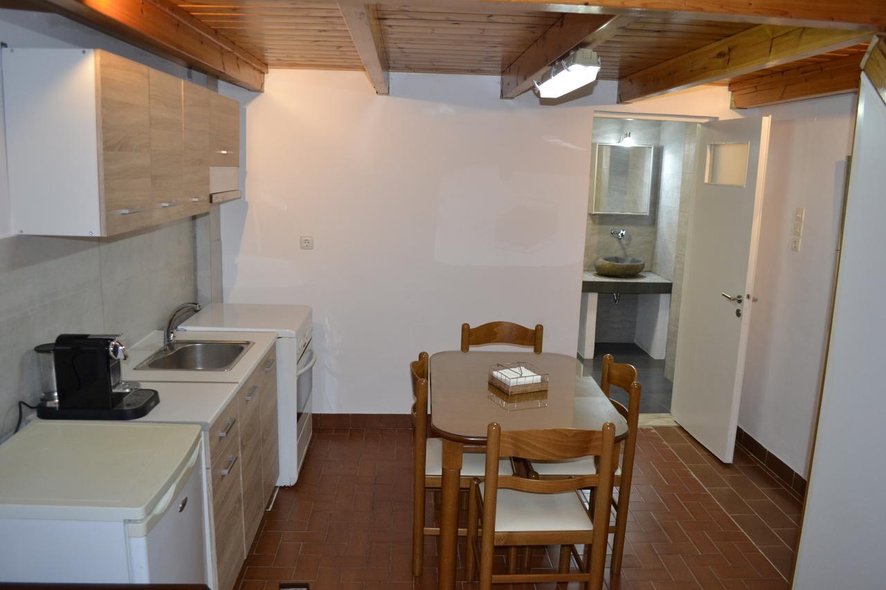 Artemis Suites Romanos  Eksteriør bilde